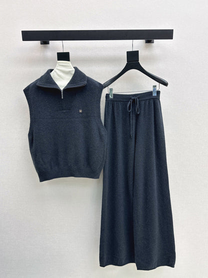 Herm NEW wool suit