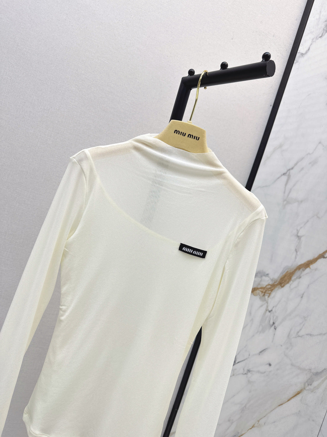 Miu NEW bottoming shirt