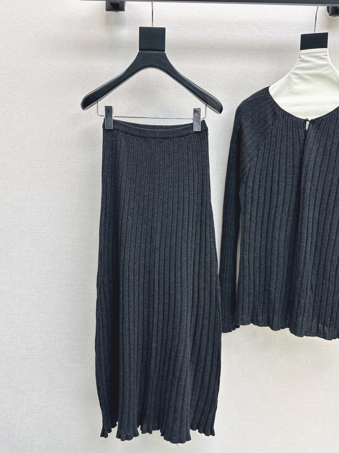 Loro NEW wool suit