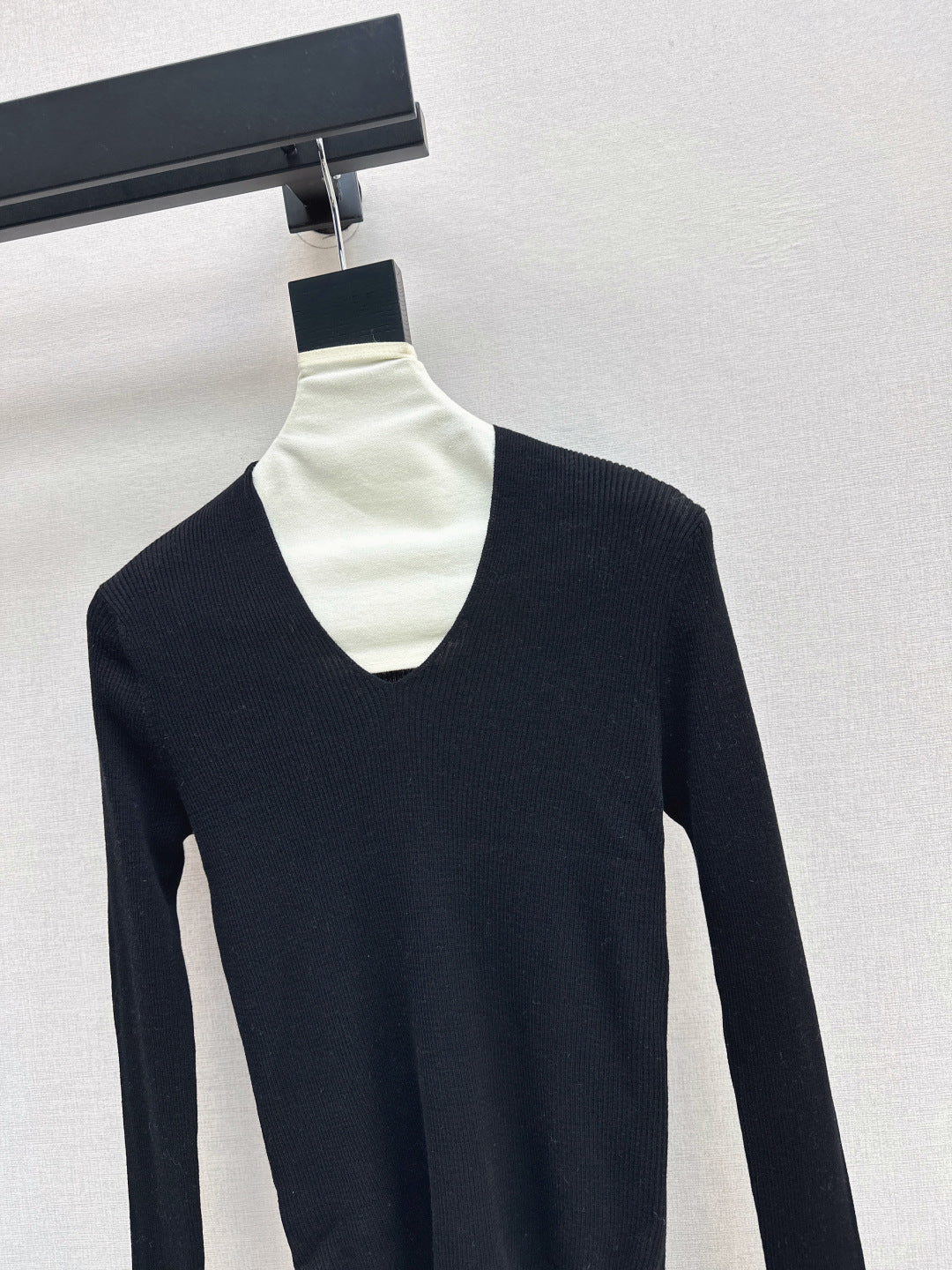 Miu NEW base sweater