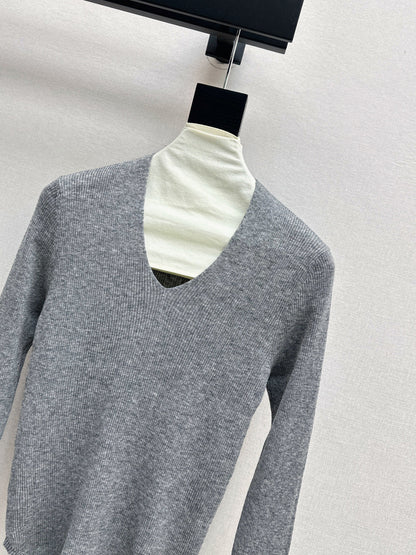Miu NEW base sweater