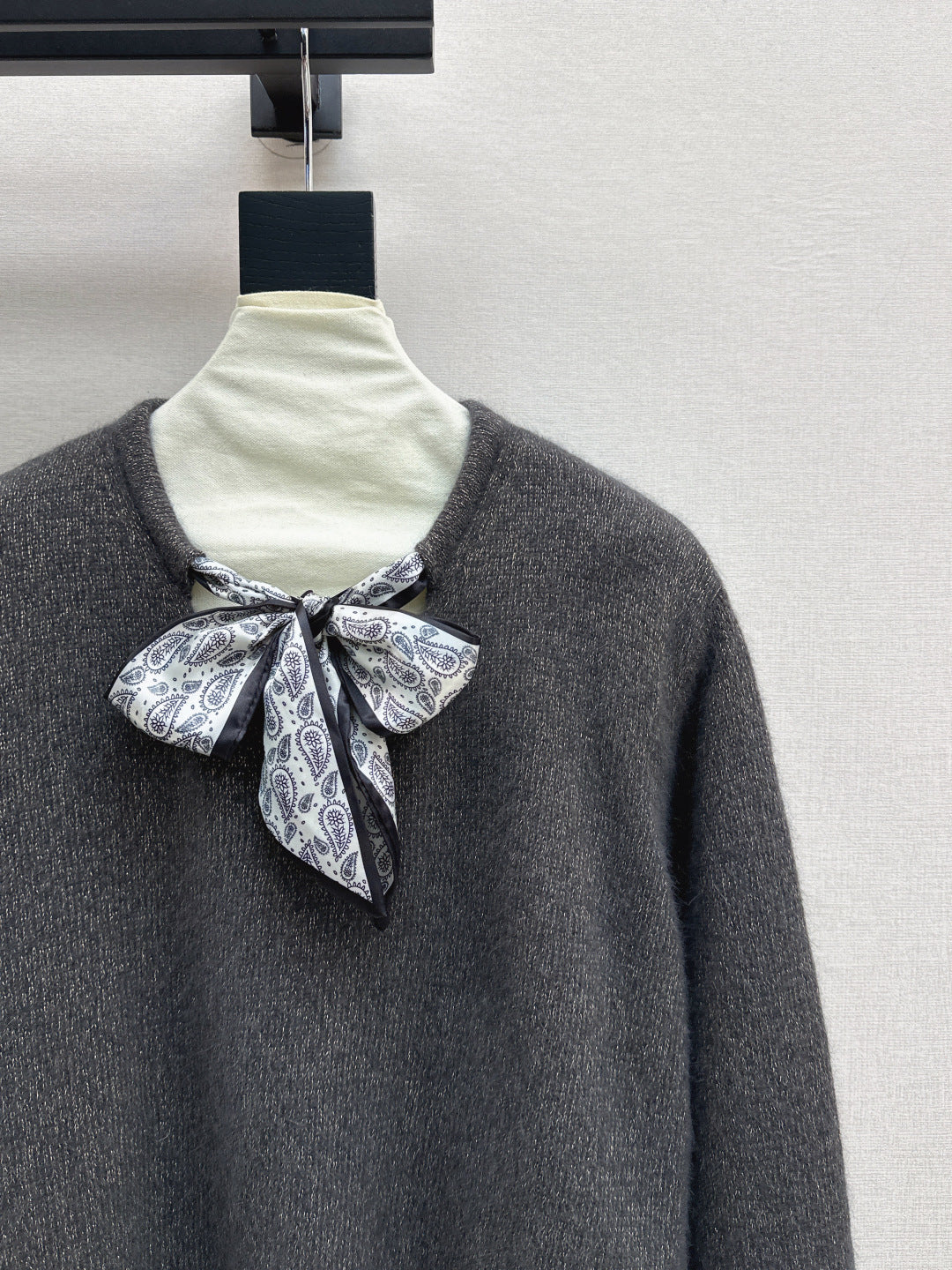 CD NEW wool sweater