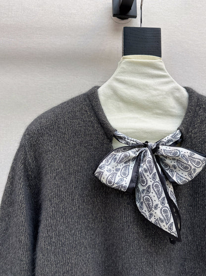 CD NEW wool sweater