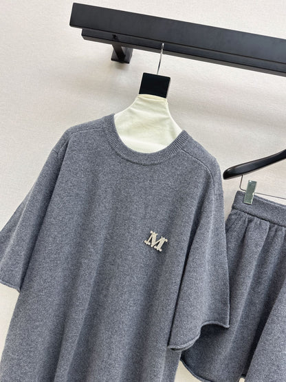 Max NEW wool suit