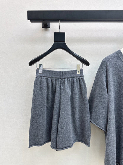 Max NEW wool suit