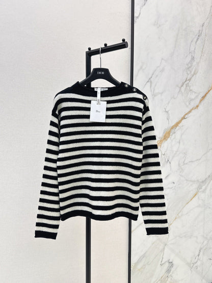 CD  NEW  cashmere sweater
