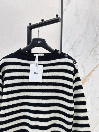 CD  NEW  cashmere sweater