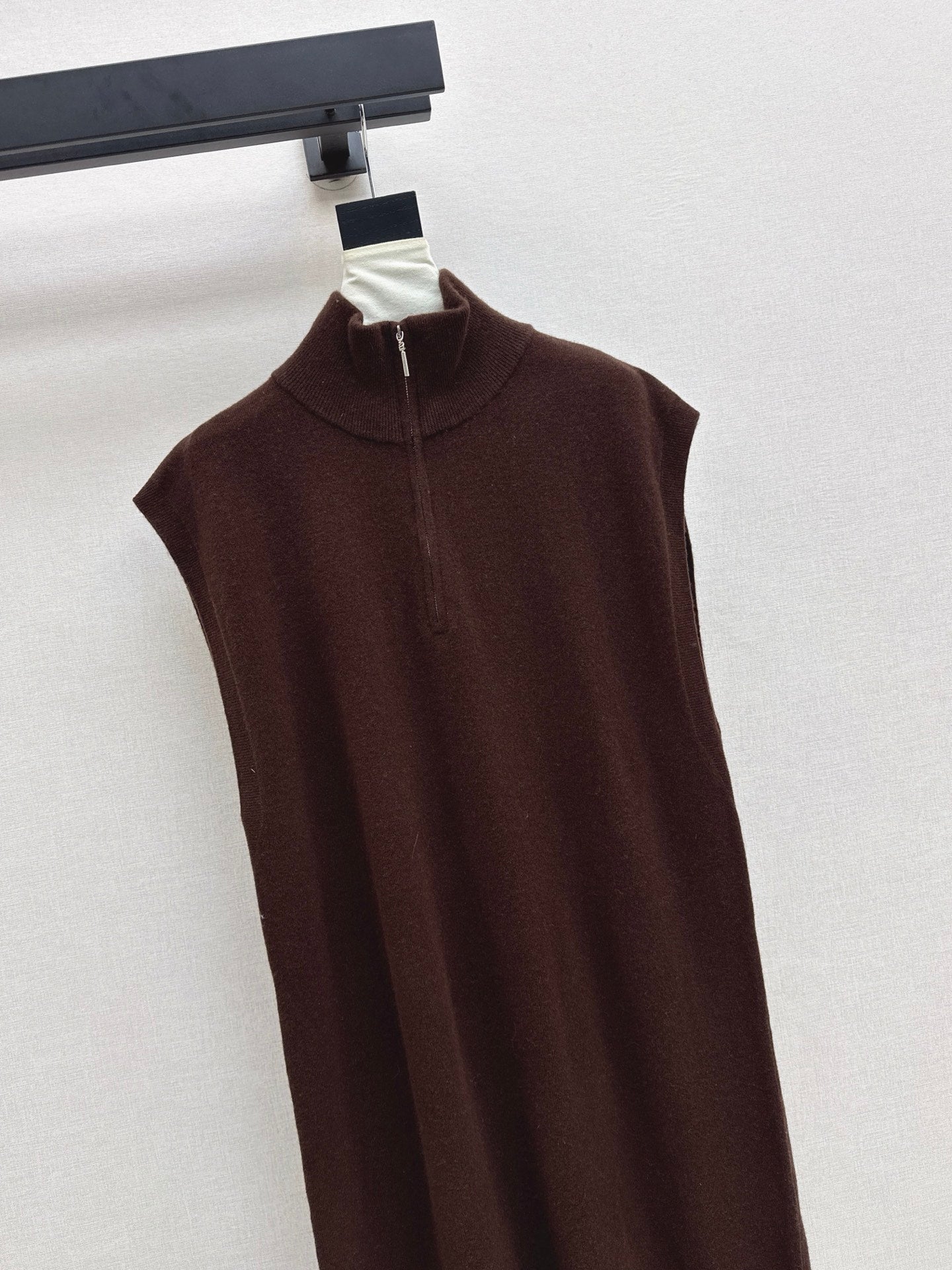 Herm NEW Wool sleeveless dress