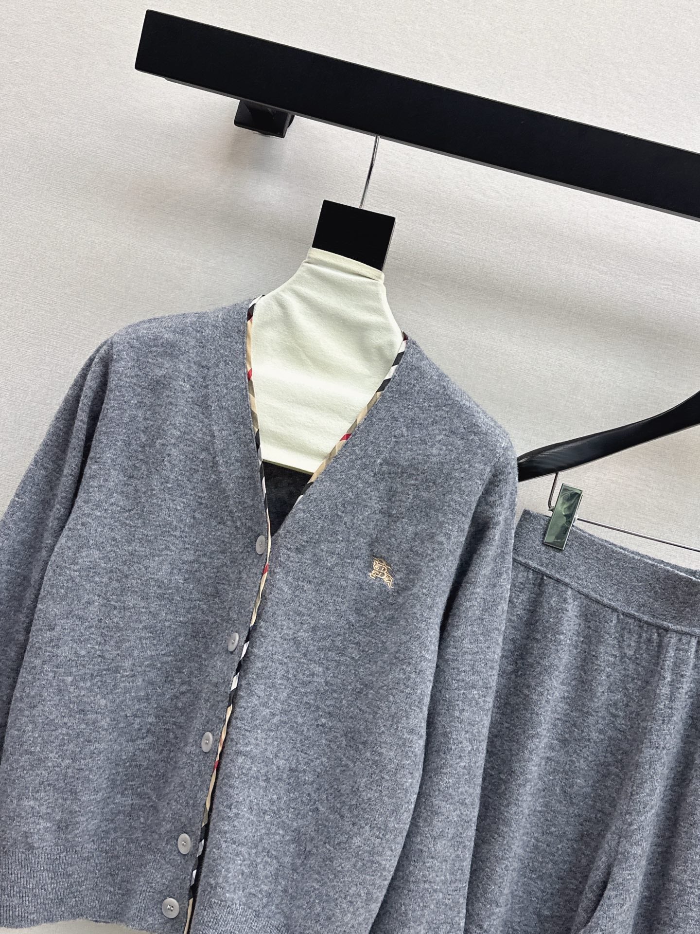 Brun NEW wool suit