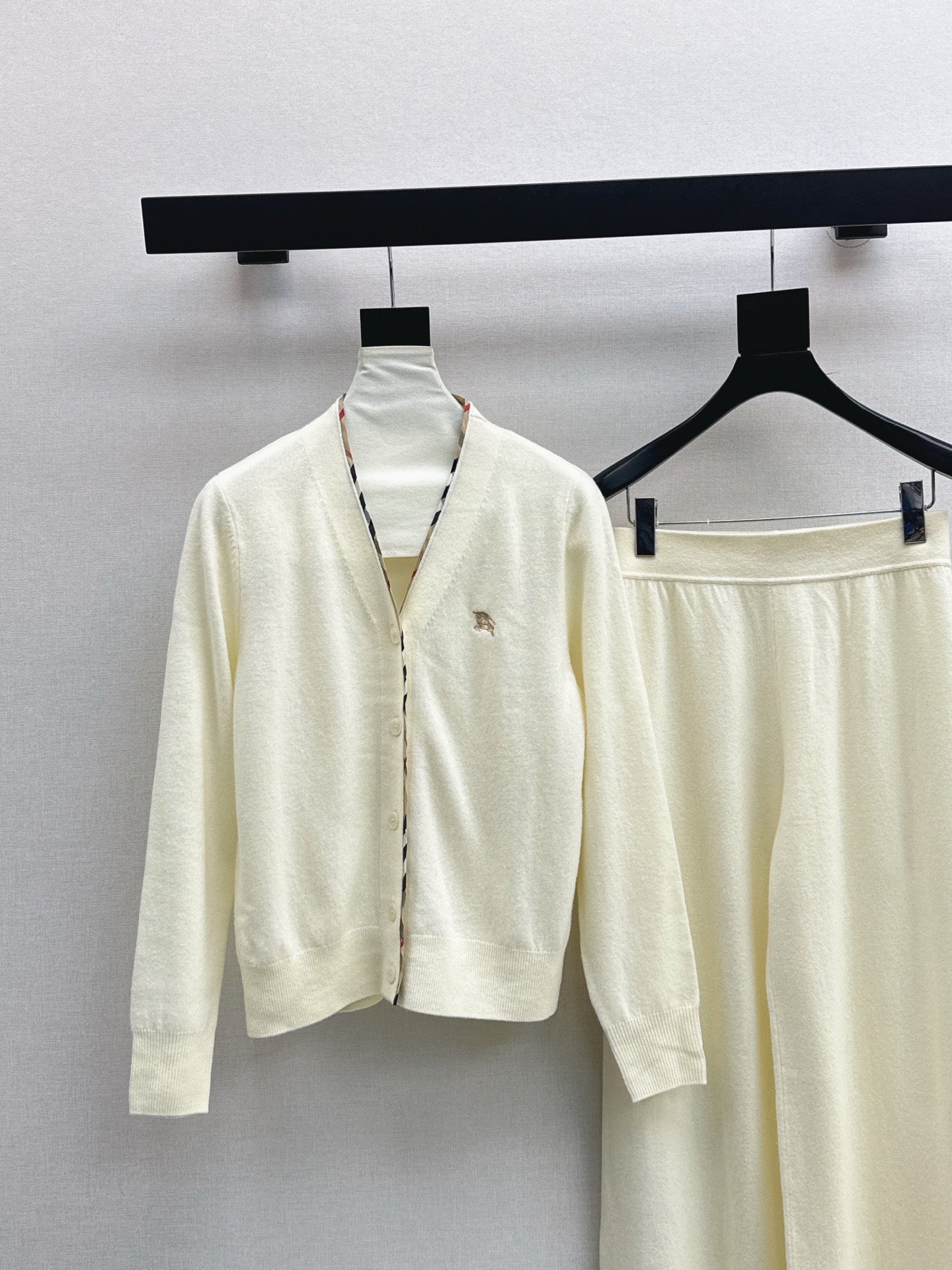 Brun NEW wool suit