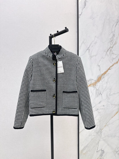 Va1en NEW plaid coat