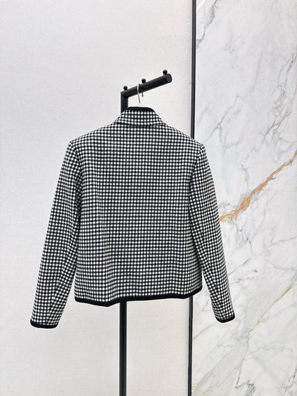 Va1en NEW plaid coat