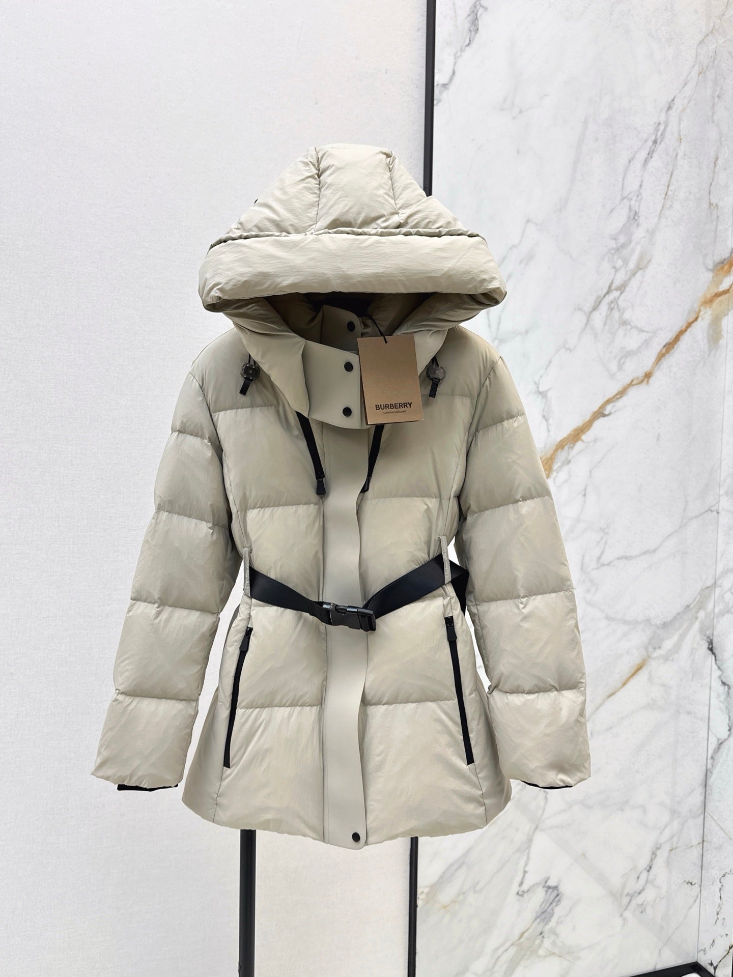 Bur NEW hooded down jacket