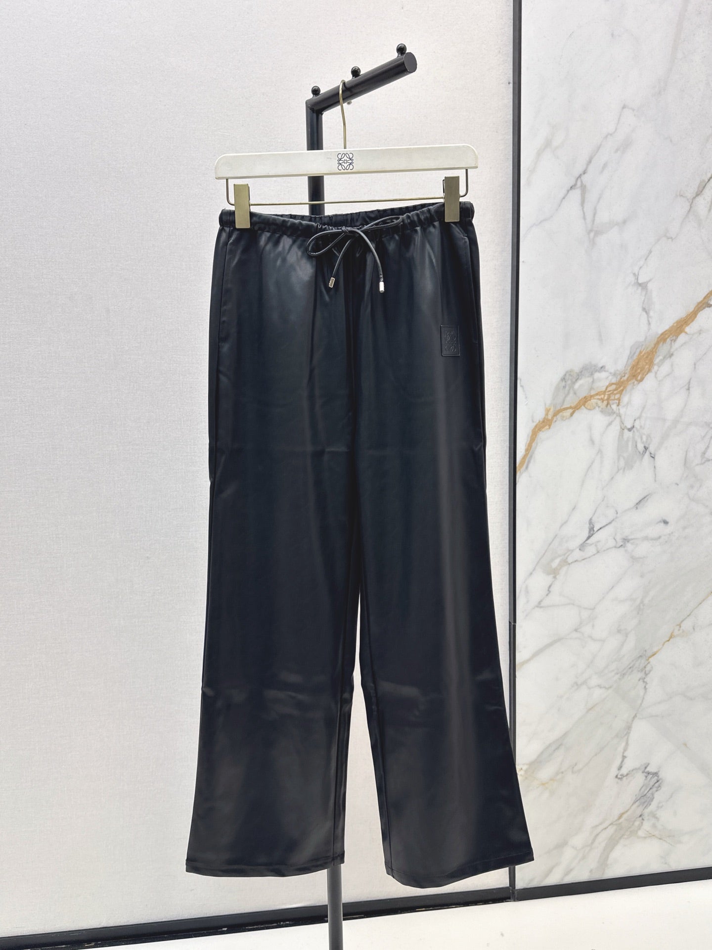 Loe NEW pu pants