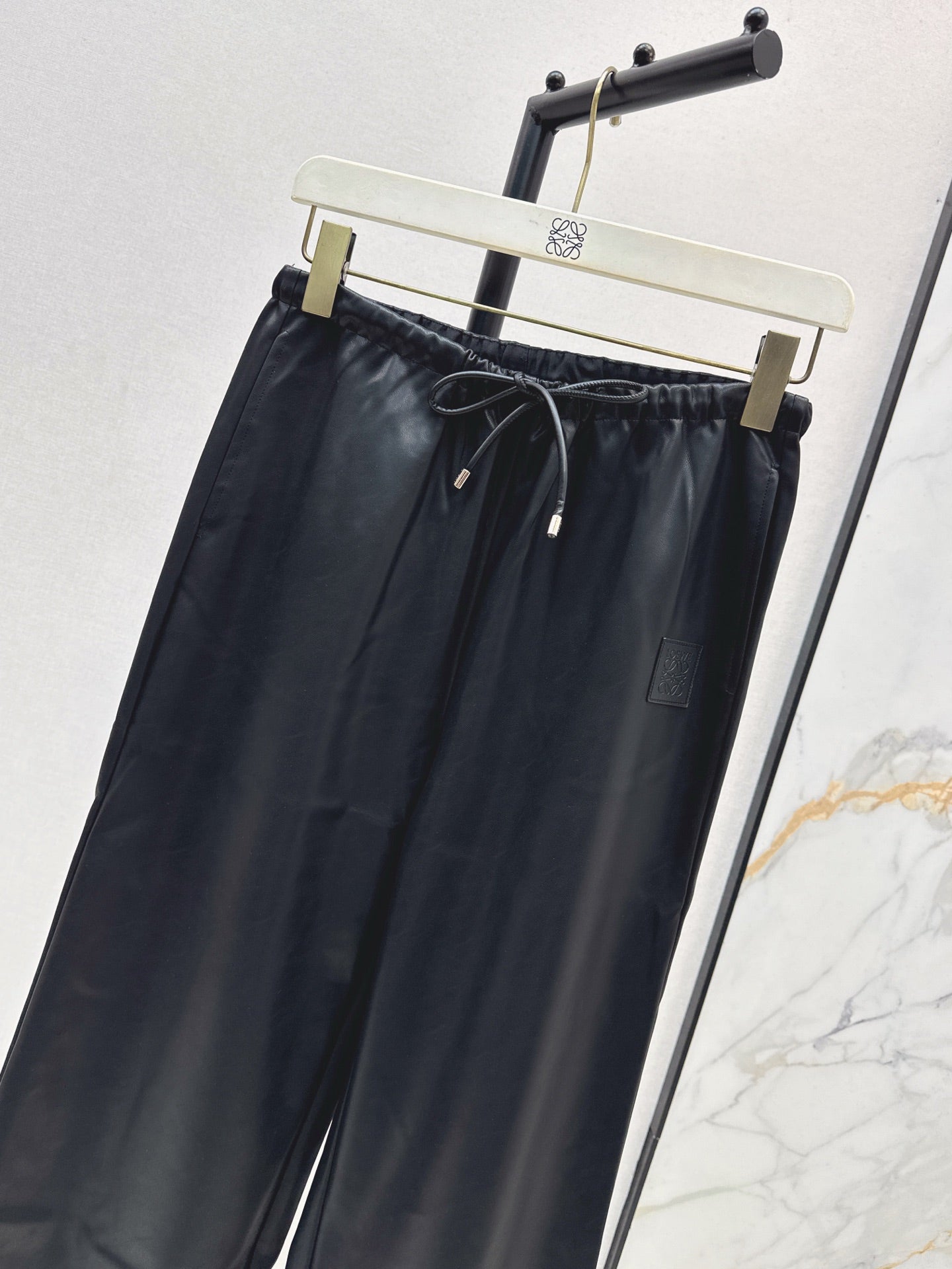 Loe NEW pu pants