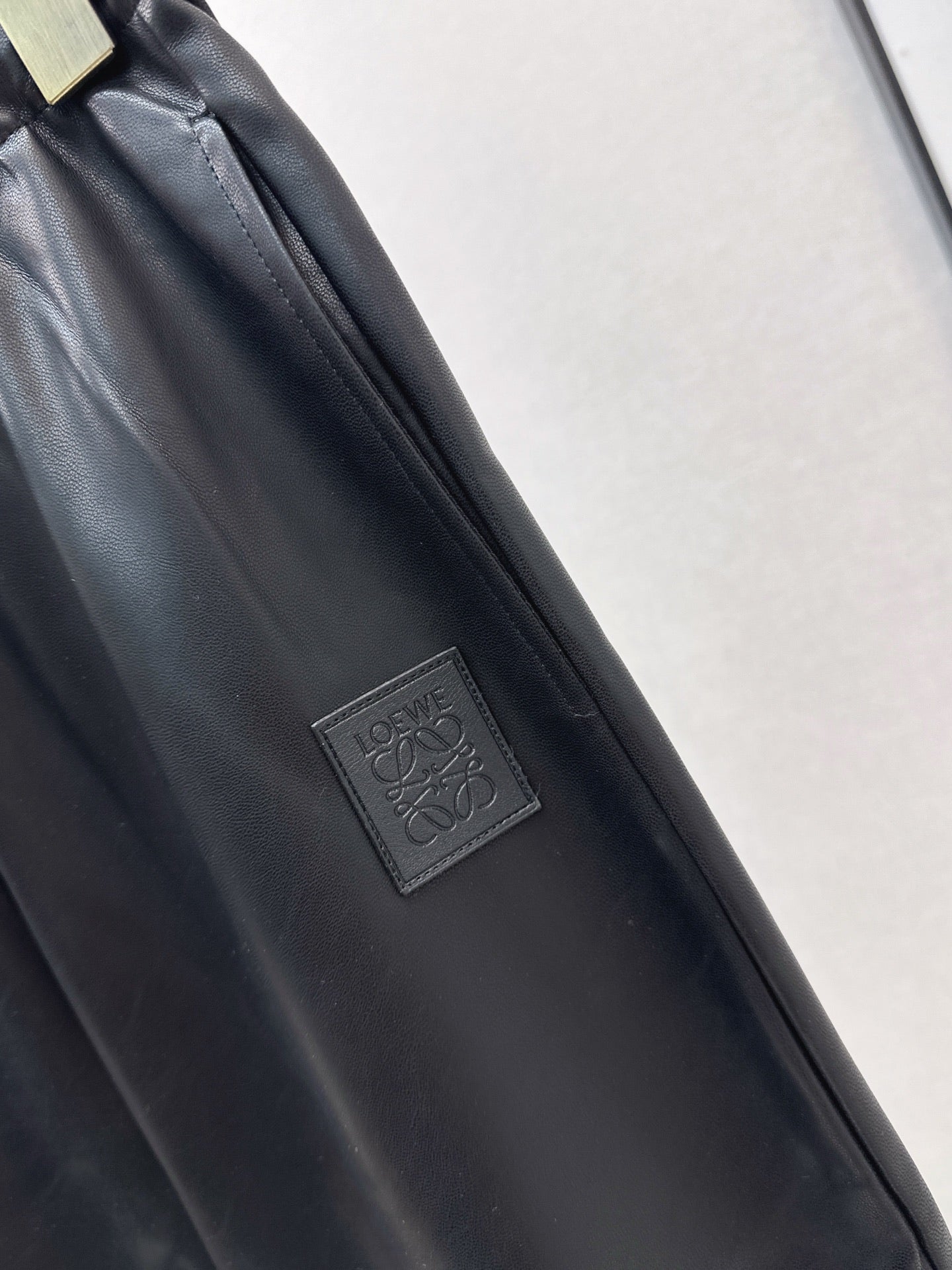 Loe NEW pu pants