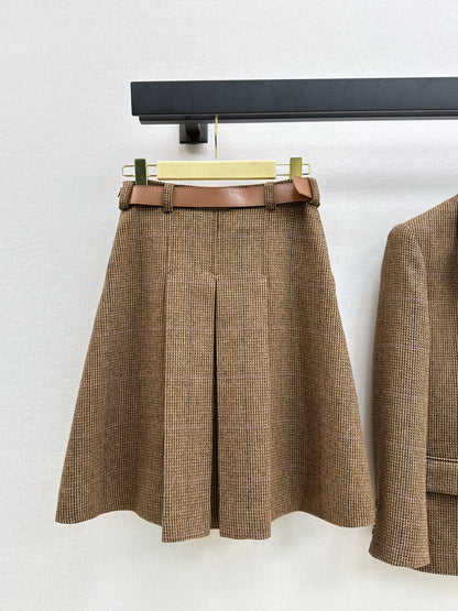Miu NEW Pleated skirt