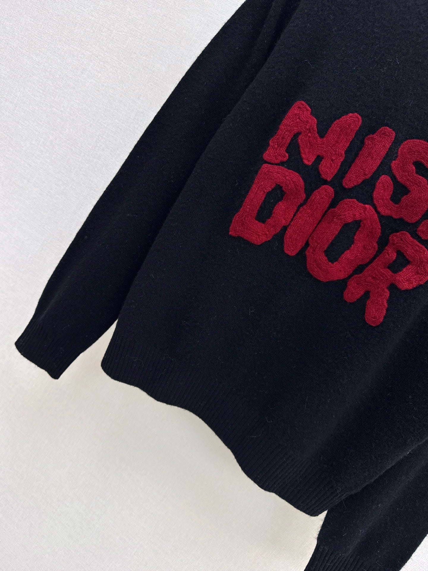 CD NEW embroidered logo sweater