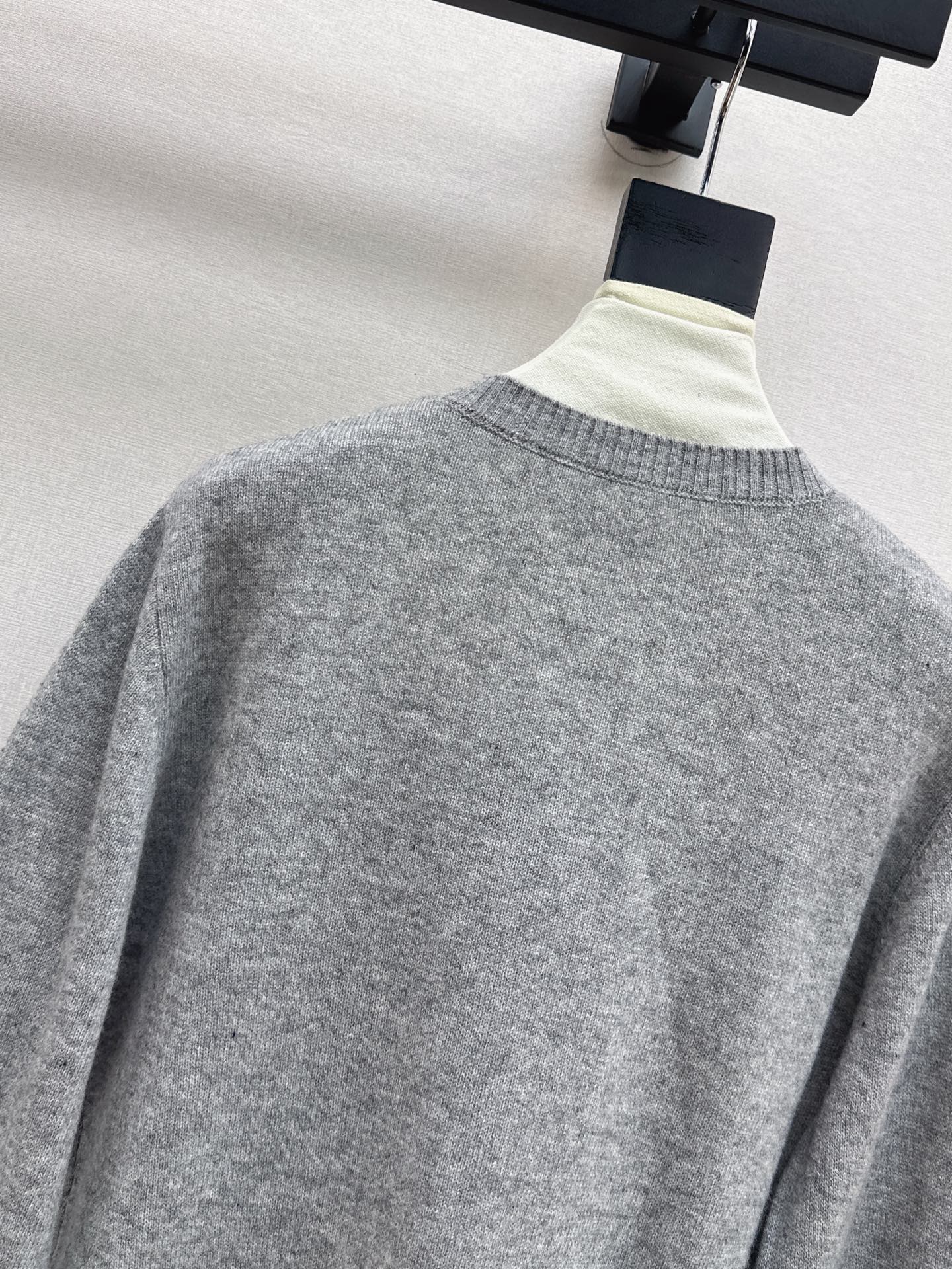 CD NEW embroidered logo sweater