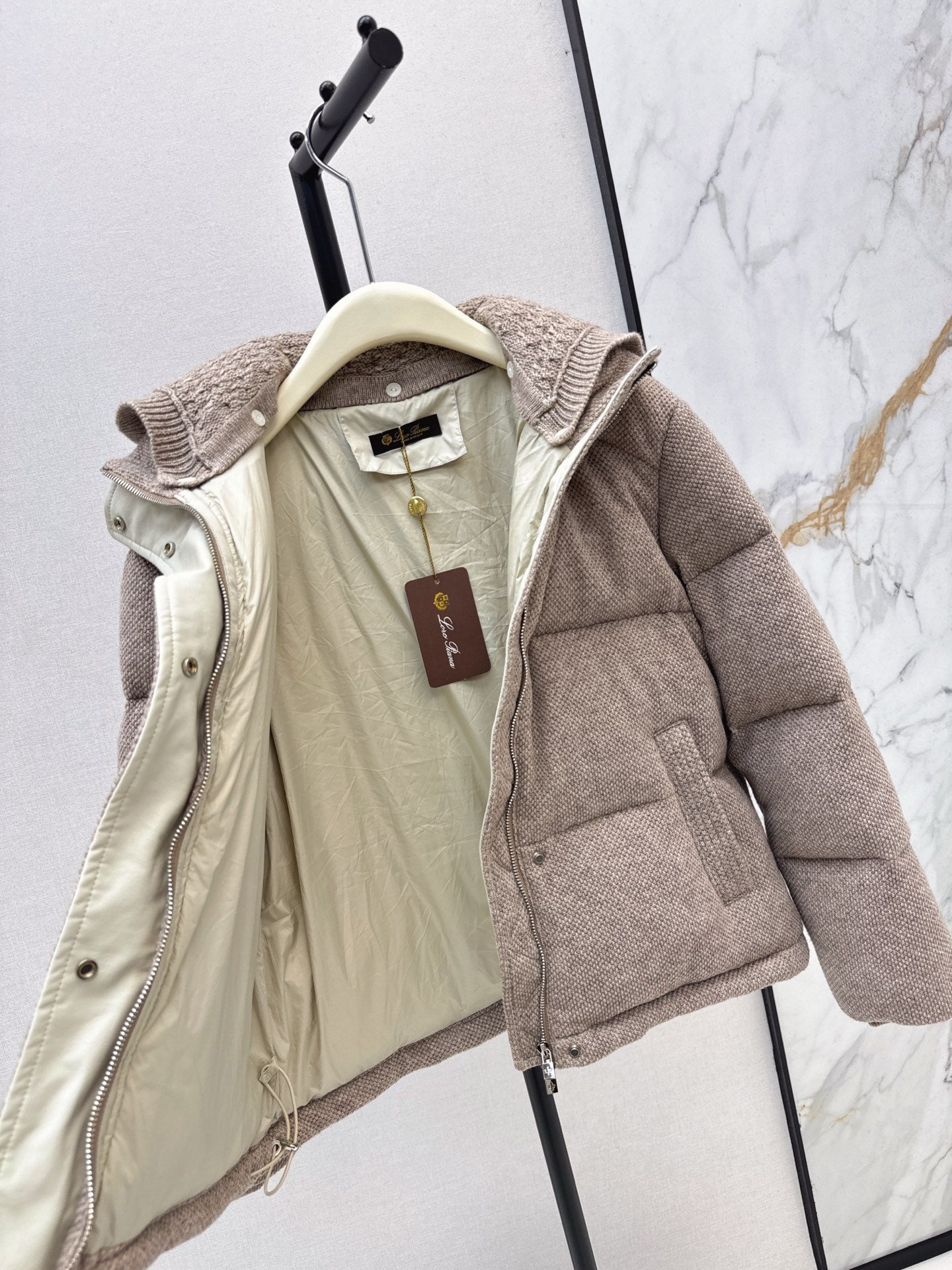 Loro NEW hooded down jacket