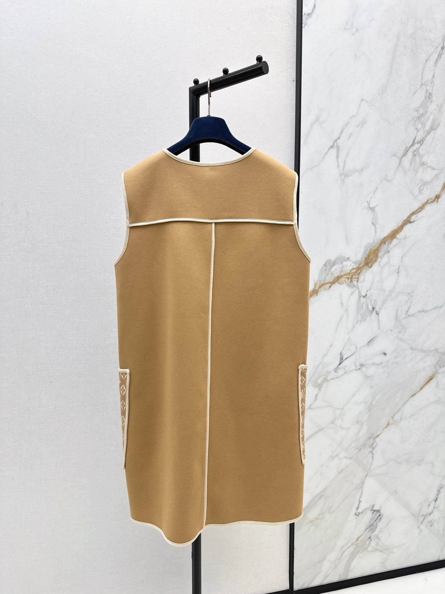 Louis NEW sleeveless vest dress