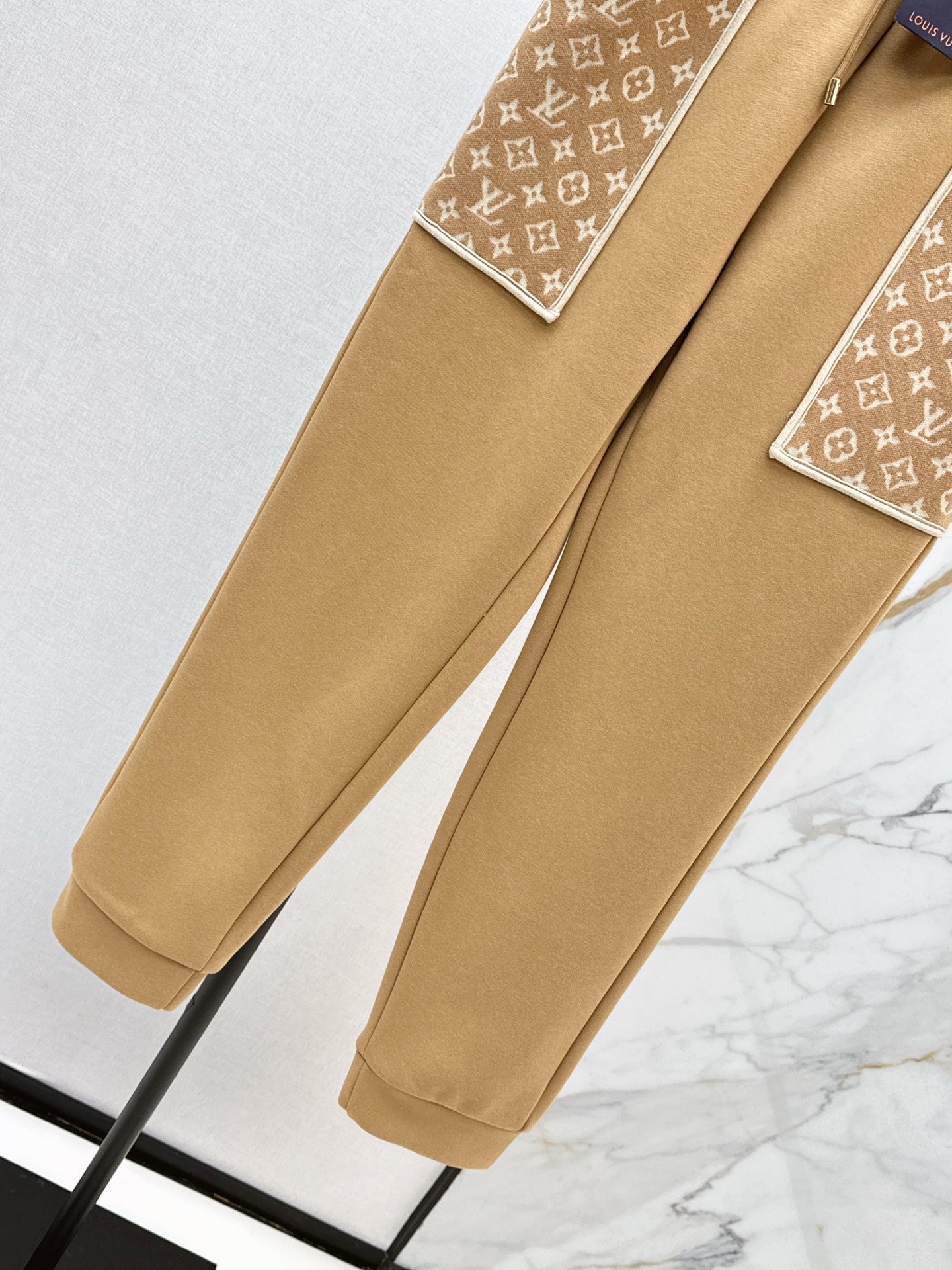 Louis NEW casual pants