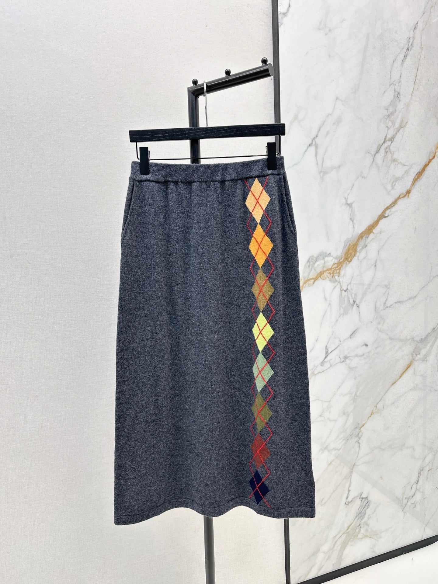 ER NEW Cashmere long skirt
