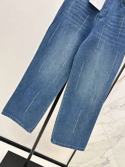 Chan NEW straight jeans
