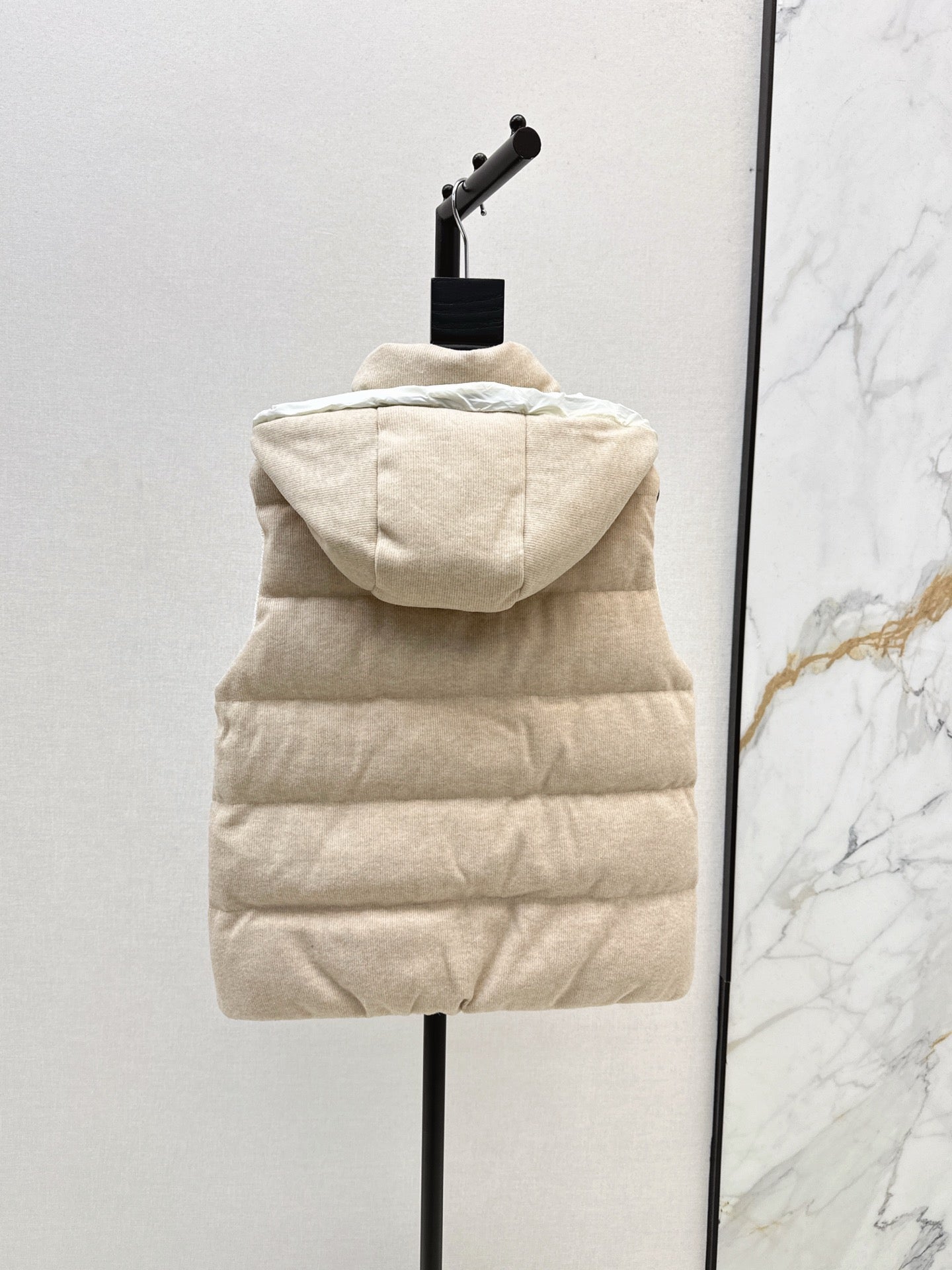 Brun NEW down vest
