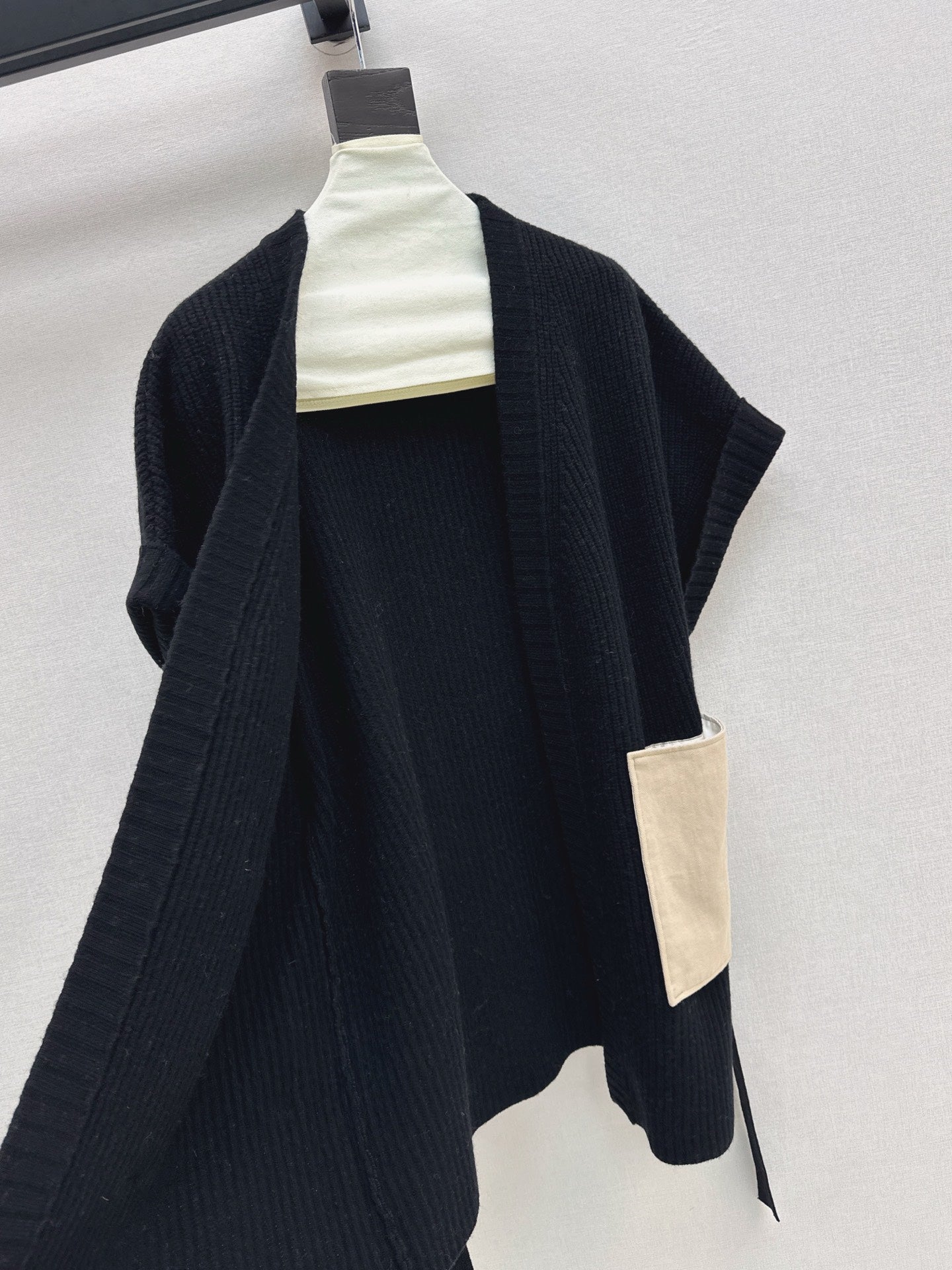 Loro NEW wool vest