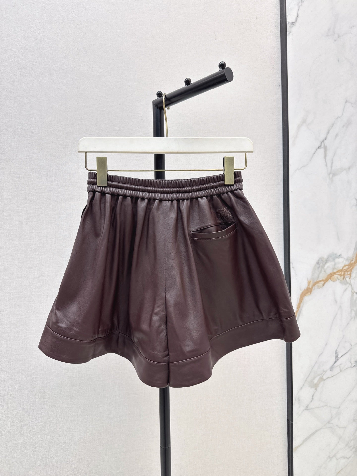 Loe NEW Sheepskin shorts