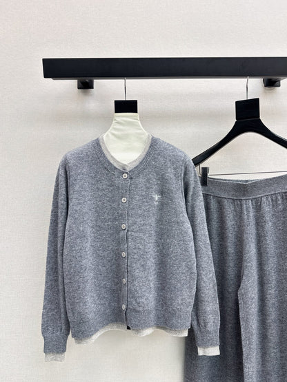 CD NEW Knitted set