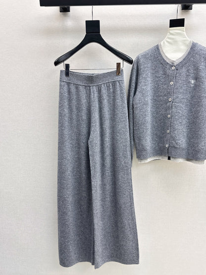 CD NEW Knitted set
