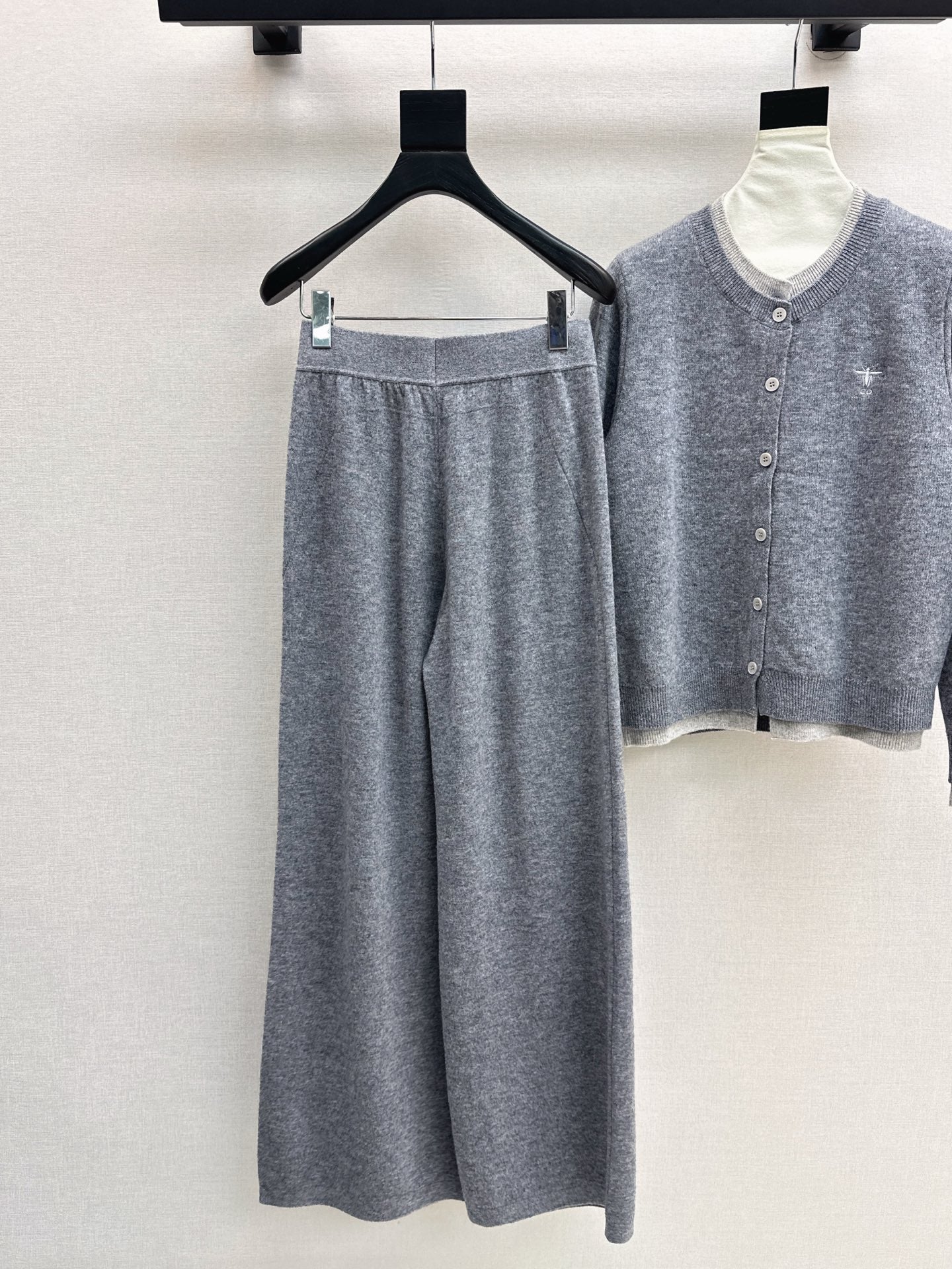 CD NEW Knitted set