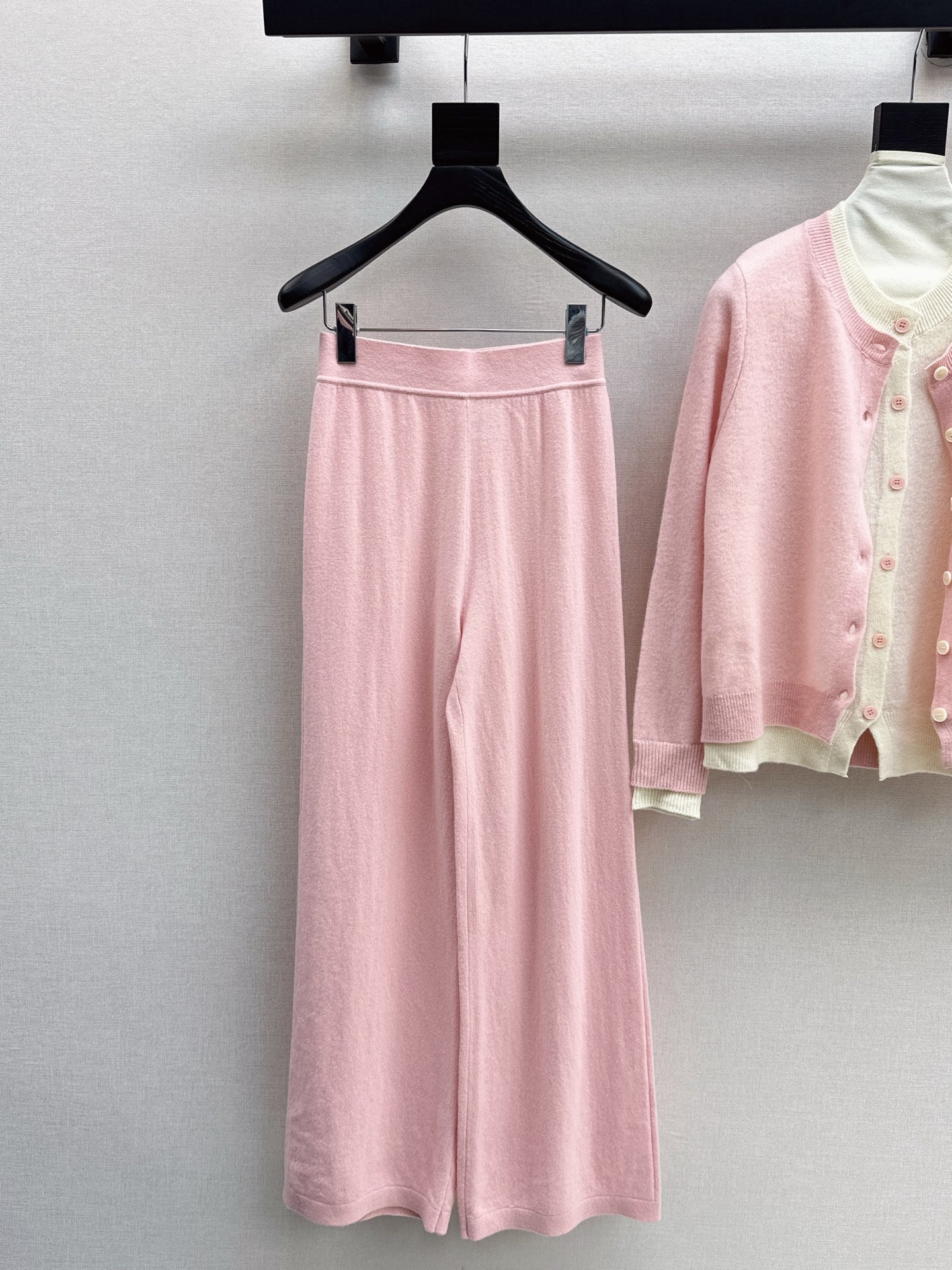 CD NEW Knitted set