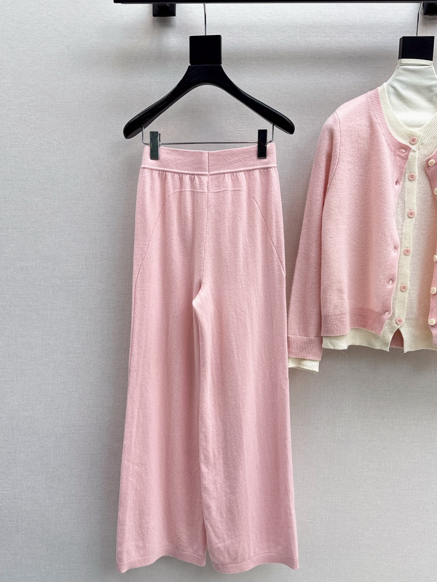 CD NEW Knitted set