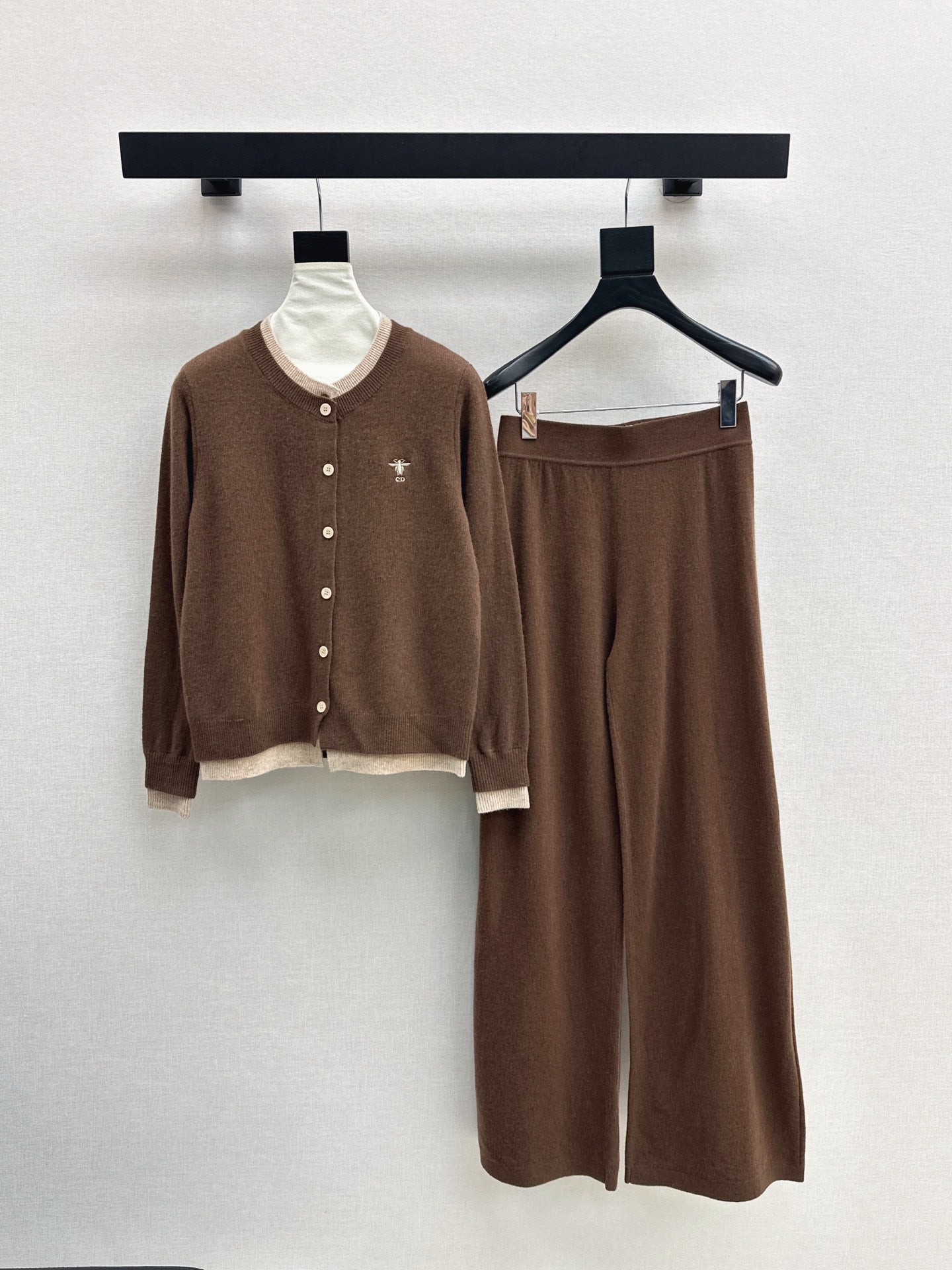 CD NEW Knitted set