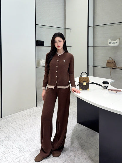 CD NEW Knitted set