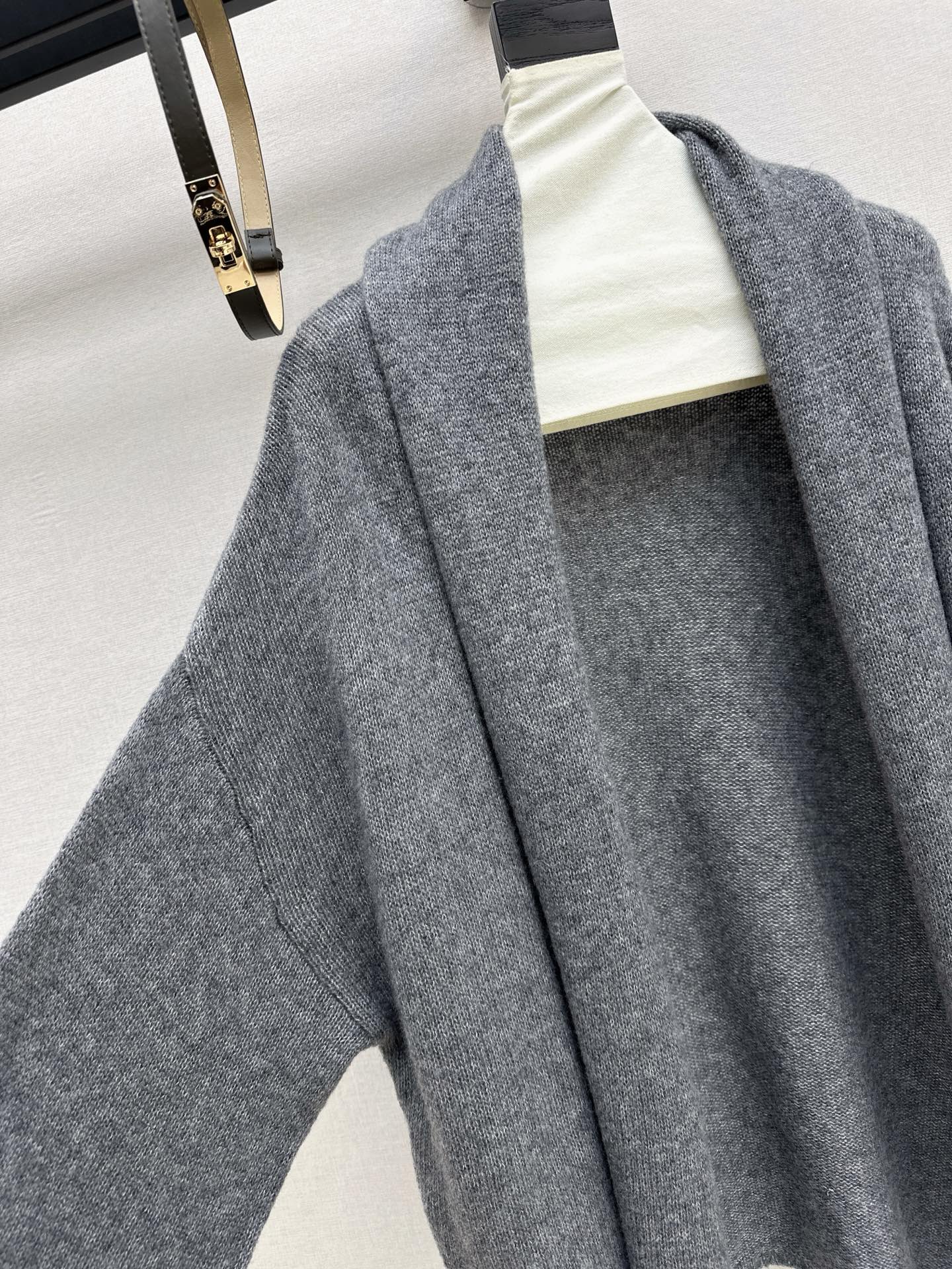 Herm NEW Wool Yarn Cardigan