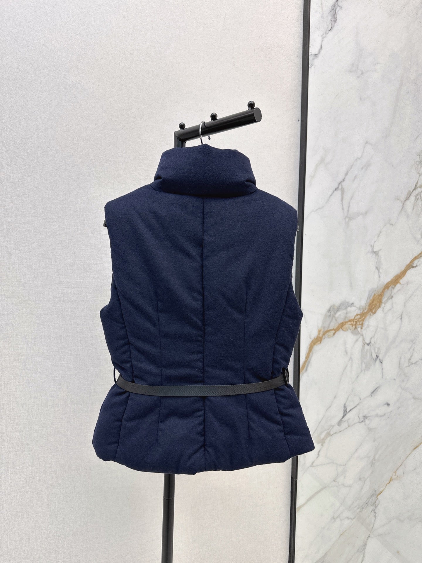 Pra NEW Down vest