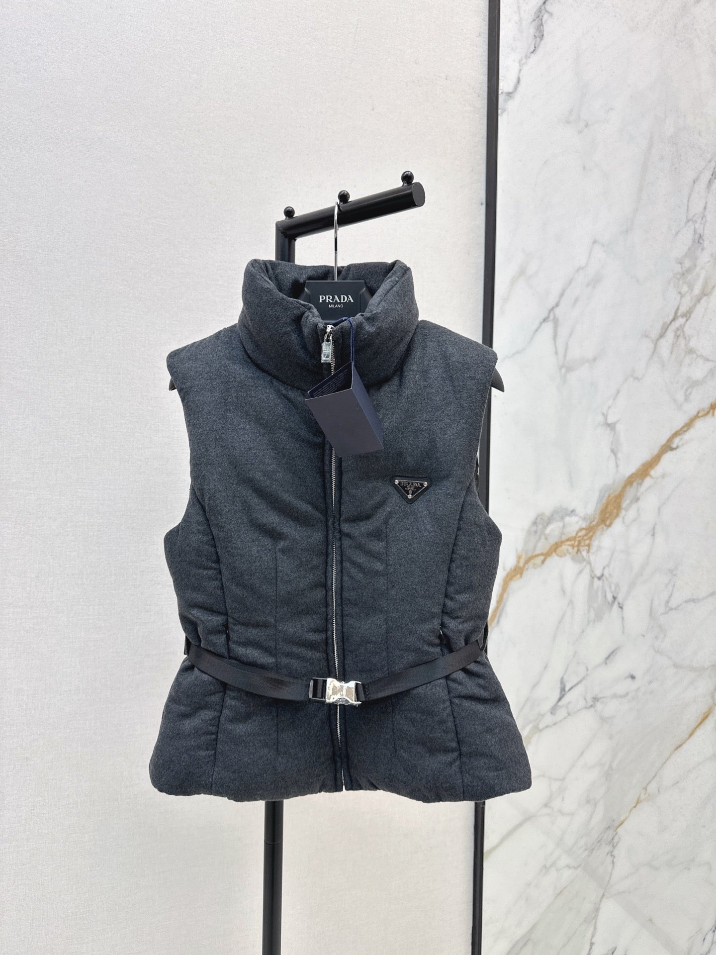 Pra NEW Down vest