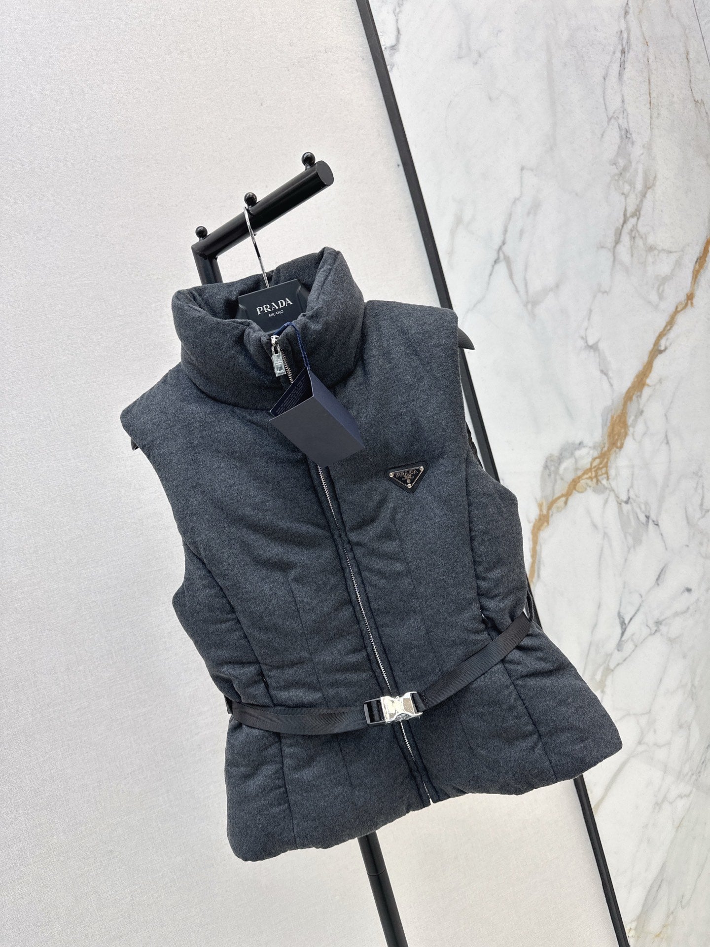Pra NEW Down vest