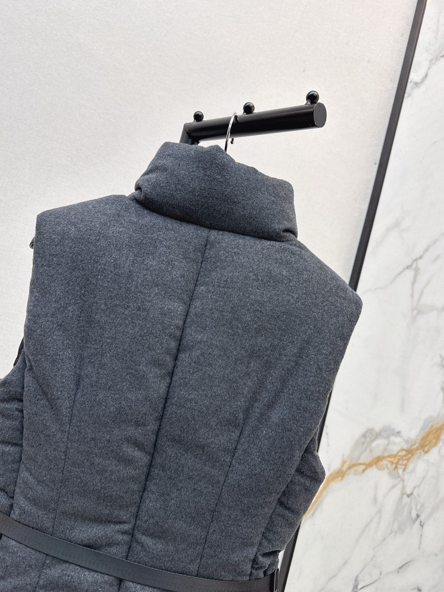 Pra NEW Down vest