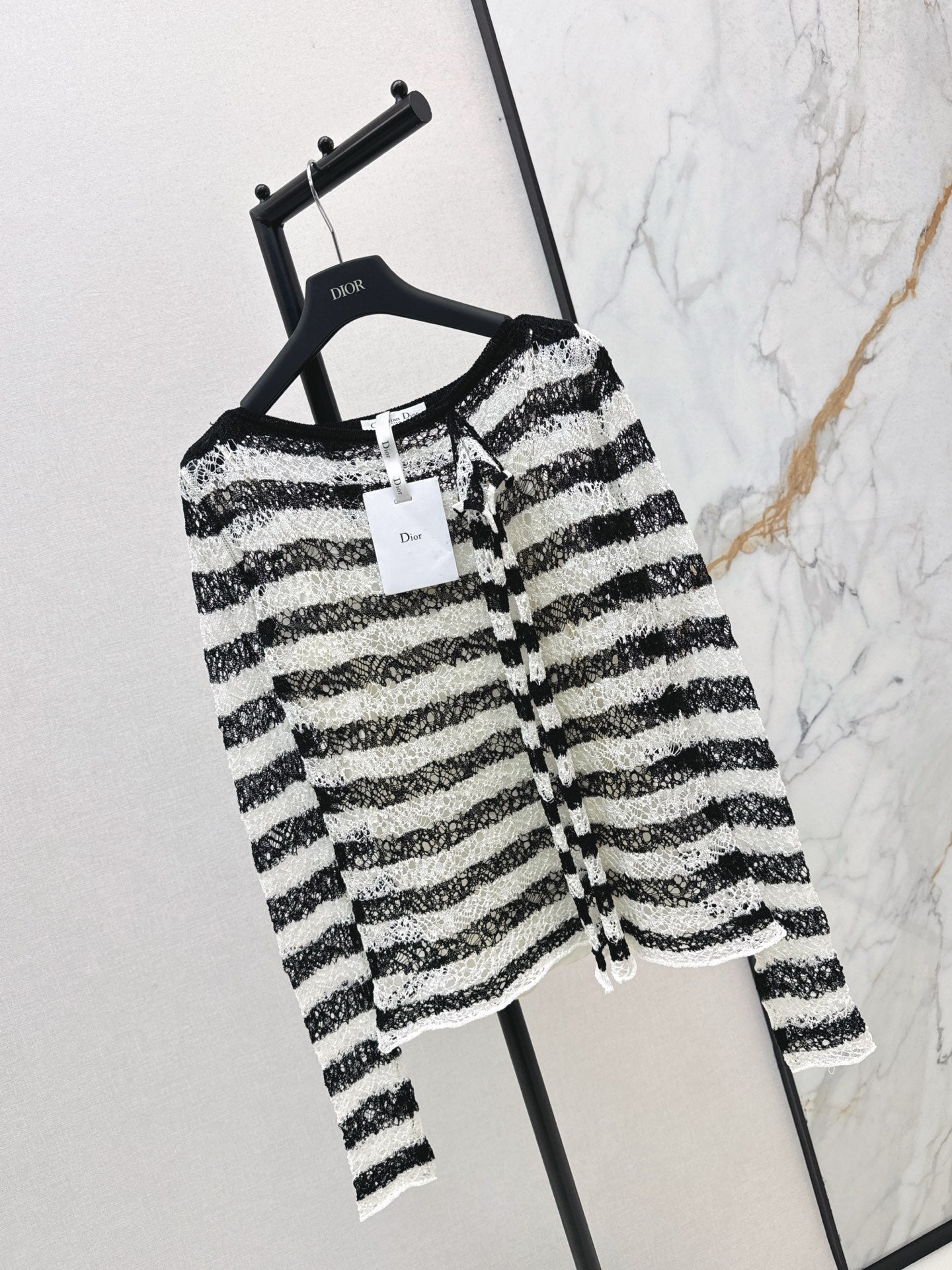 CD NEW striped sweater