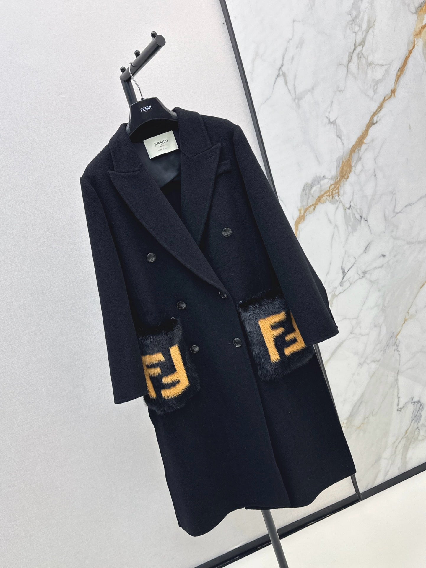 Fend NEW Double-pocket coat