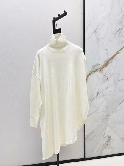 Max NEW Wool knitted sweater