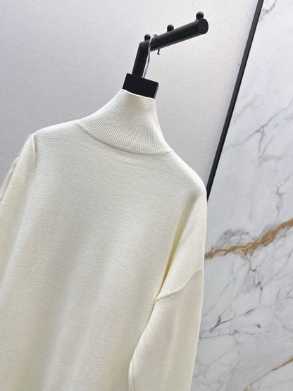 Max NEW Wool knitted sweater