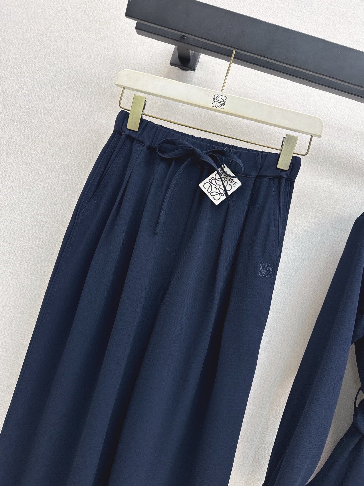 Loe NEW Straight pants