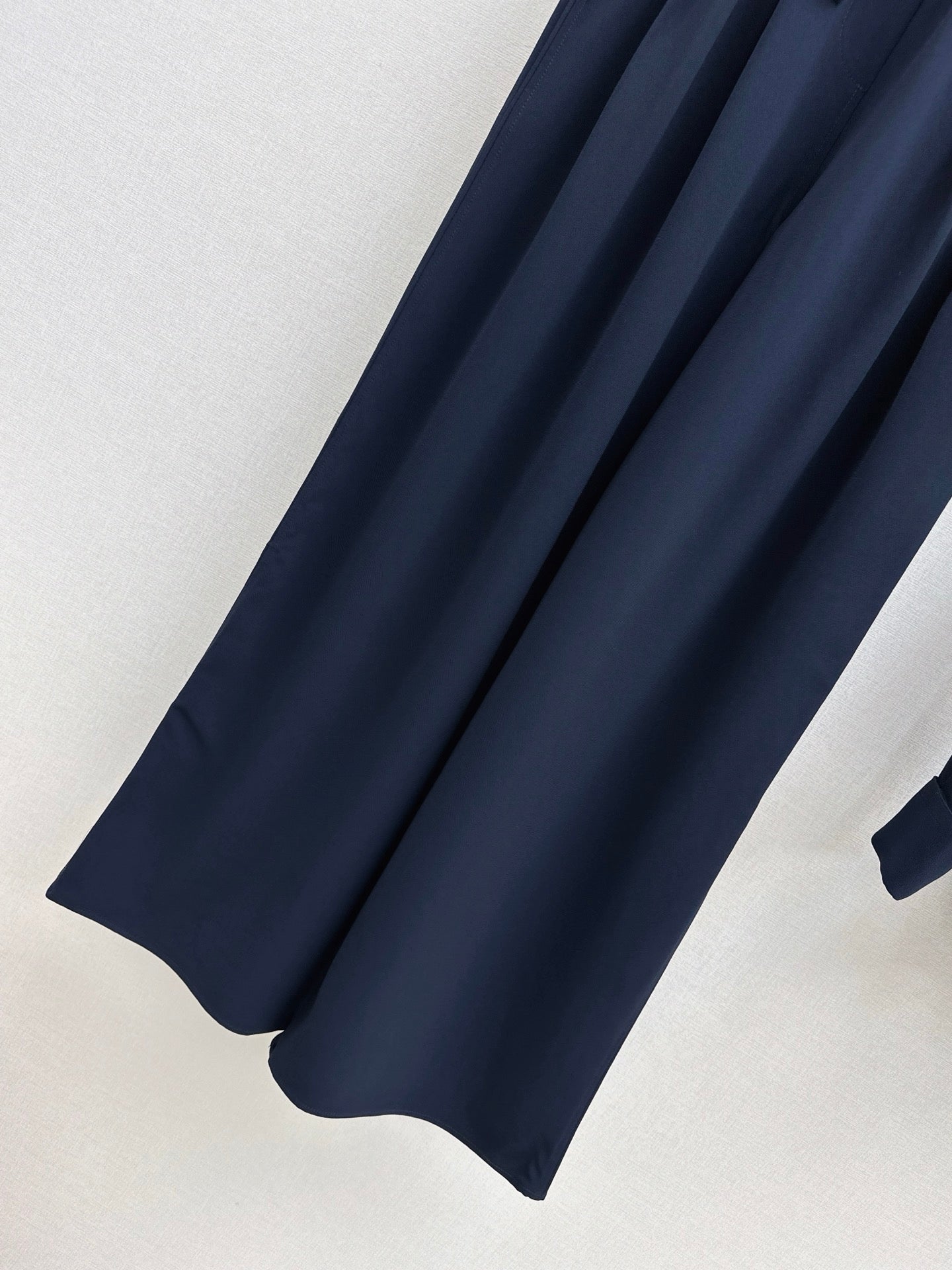 Loe NEW Straight pants