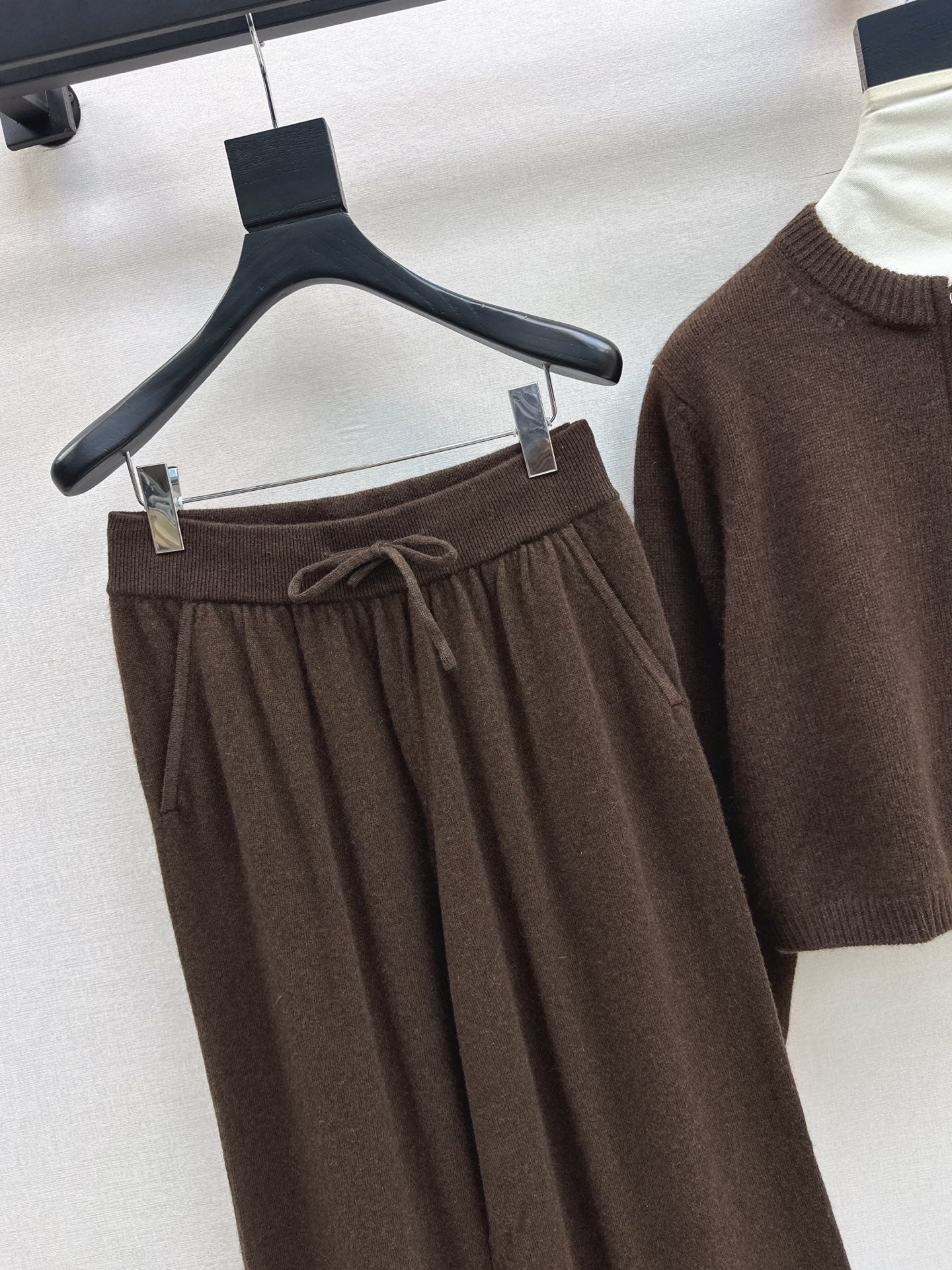 Loro NEW knitted suit